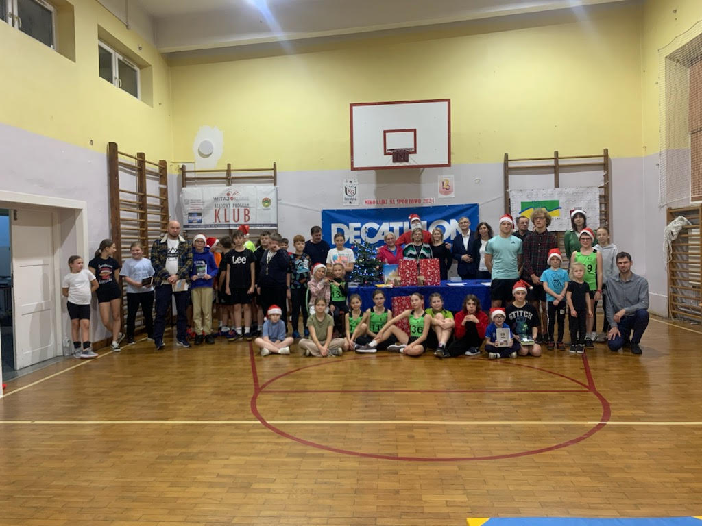 XIV Mikołajki na sportowo z UKS Clan za nami. Warto było…