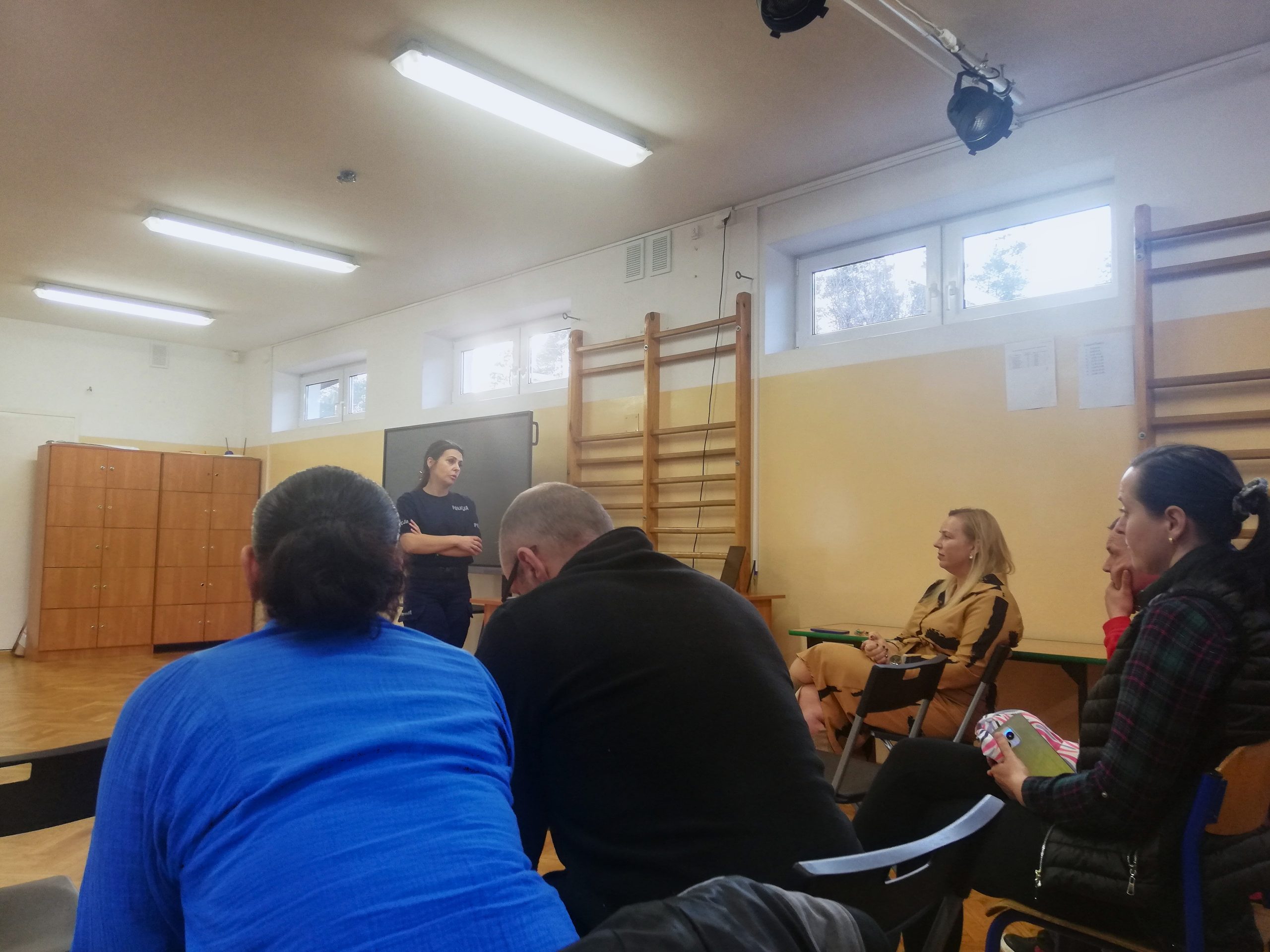 „Bezpieczeństwo uczniów, przemoc i agresja występująca w środowisku szkolnym oraz Internecie i jej konsekwencje prawne”